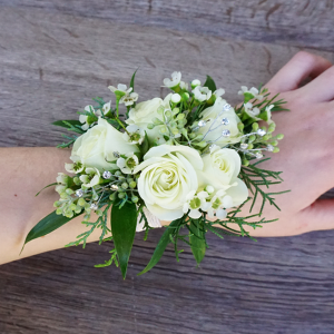 Upgraded Traditional Rose Corsage